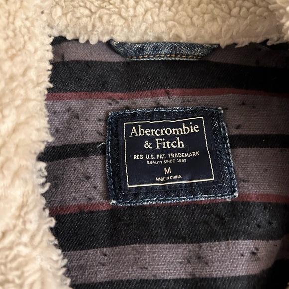 Abercrombie & Finch Jeans Jacket - Picture 2 of 2